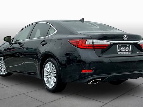 Used 2018 Lexus ES 350 w/ Accessory Package 2 image 12