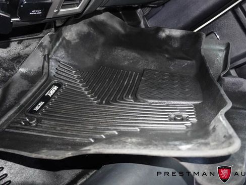 Used 2022 Ford F350 Platinum image 11