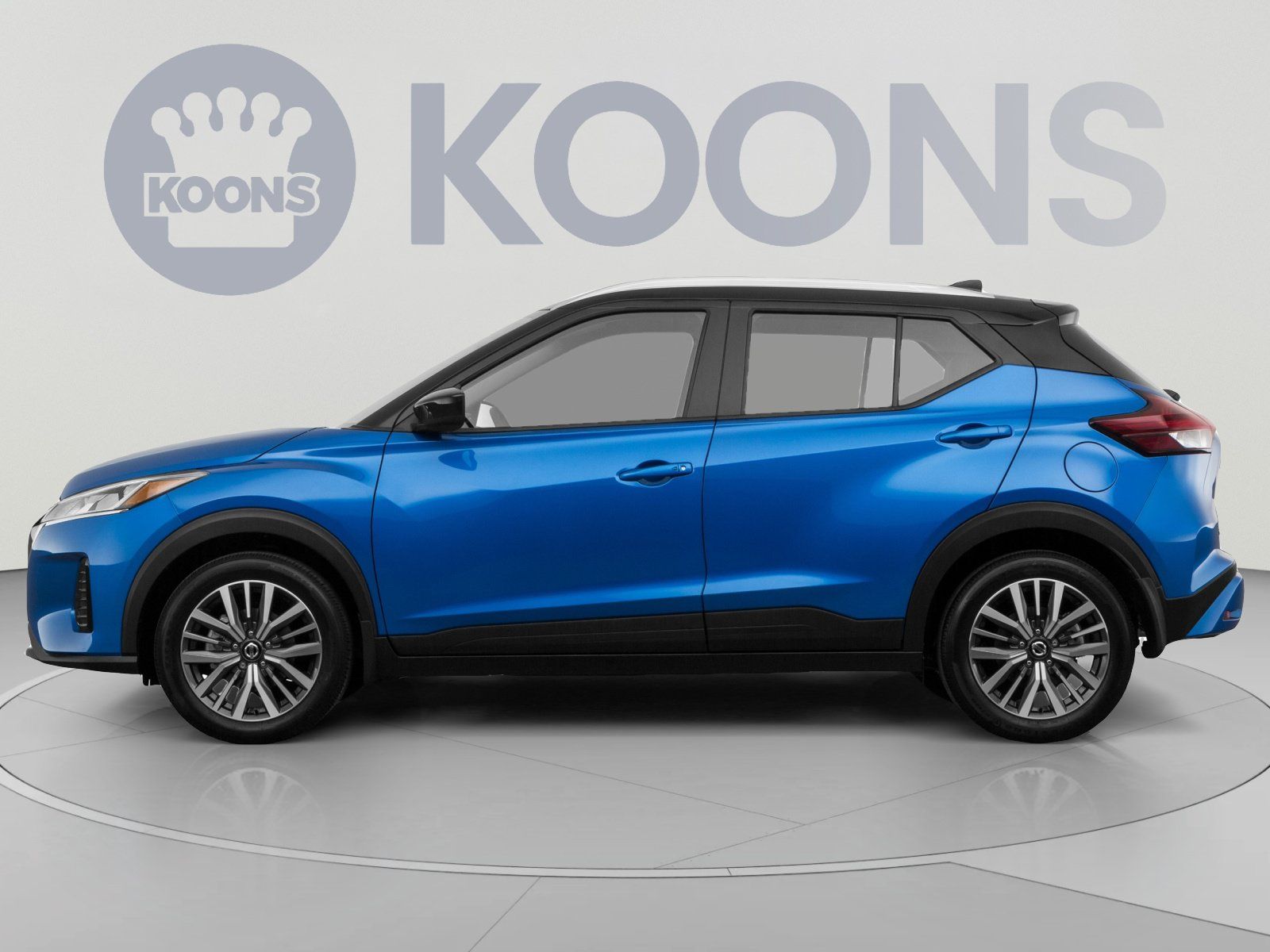 Used 2021 Nissan Kicks S FWD image 2
