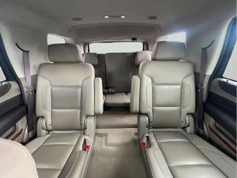 Used 2020 Chevrolet Tahoe Premier RWD image 15
