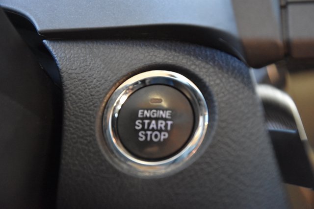 Used 2019 Toyota Sienna Limited Premium FWD image 32