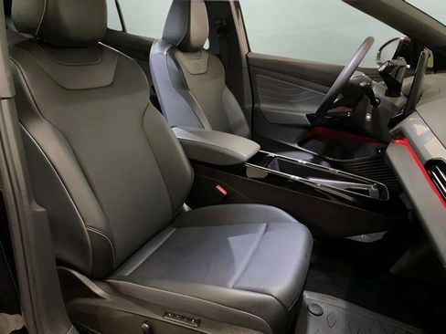 Used 2023 Volkswagen ID.4 S image 75