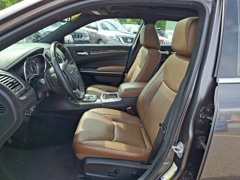 Used 2018 Chrysler 300 Limited w/ Safetytec Plus Group AWD/4WD image 13