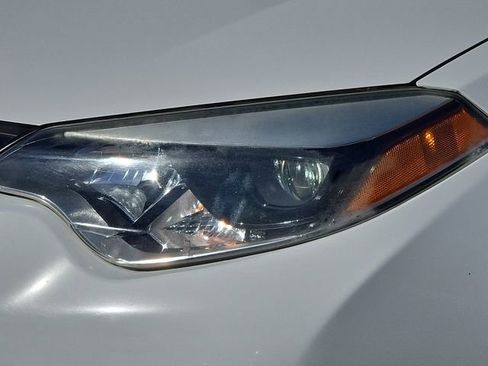 Used 2016 Toyota Corolla L image 7