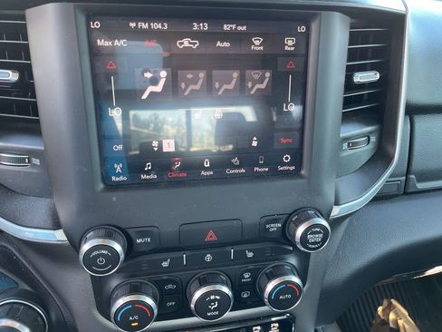 Used 2019 RAM 1500 Big Horn image 13