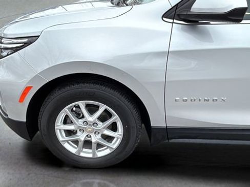 Used 2022 Chevrolet Equinox LT image 32