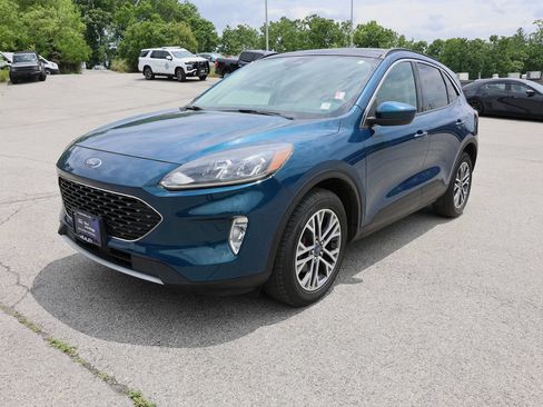 Used 2020 Ford Escape SEL AWD/4WD image 3