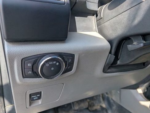 Used 2020 Ford F150 XL w/ Equipment Group 101A Mid AWD/4WD image 17