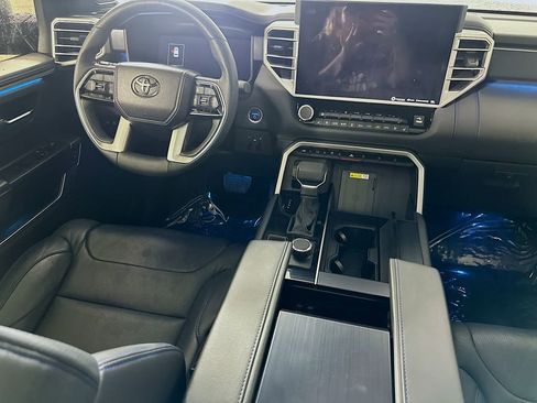 Used 2023 Toyota Sequoia Platinum AWD/4WD image 18