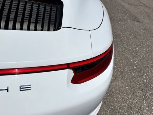 Used 2019 Porsche 911 Targa 4 AWD/4WD image 10