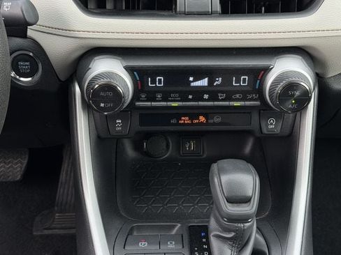 Certified 2025 Toyota RAV4 XLE FWD image 19
