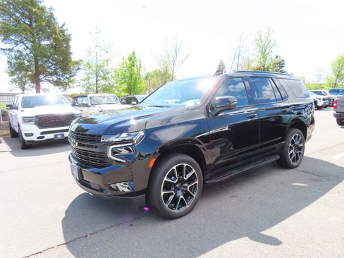 Used 2023 Chevrolet Tahoe RST w/ Luxury Package image 3