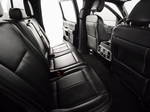 Used 2019 Ford F150 Lariat w/ Equipment Group 502A Luxury image 26