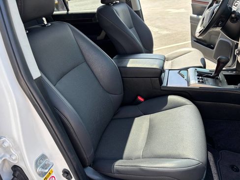 Used 2019 Lexus GX 460 Premium AWD/4WD image 31