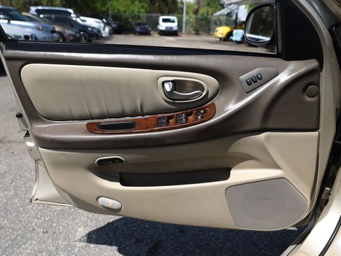 Used 2002 Nissan Maxima GLE FWD image 44