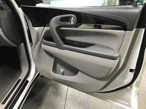 Used 2015 Buick Enclave Leather w/ Trailering Package FWD image 12