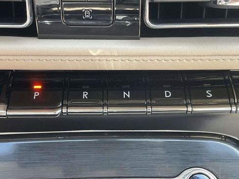 Used 2022 Lincoln Nautilus Reserve FWD image 17