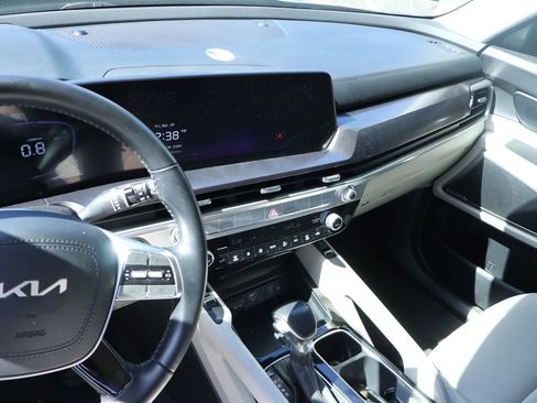Used 2023 Kia Telluride S AWD/4WD image 28