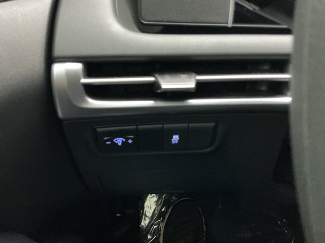 Certified 2025 Hyundai Tucson SE FWD image 19