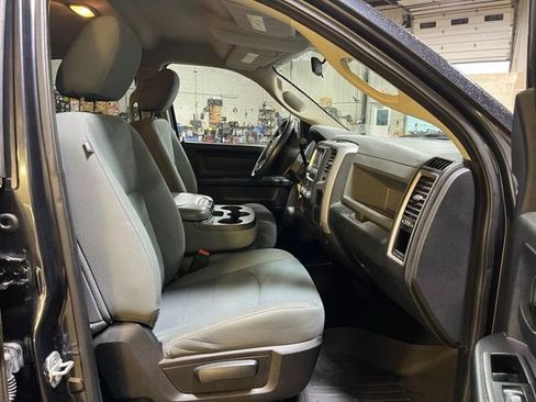 Used 2014 RAM 1500 Express AWD/4WD image 23