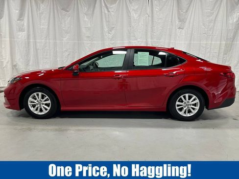 Used 2026 Toyota Camry LE FWD image 4