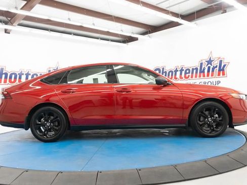 Certified 2025 Honda Accord SE image 10