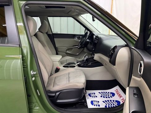 Used 2021 Kia Soul EX image 24