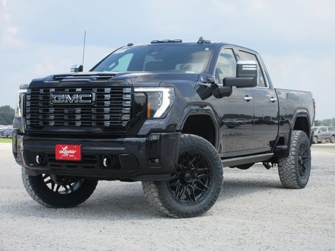 New 2026 GMC Sierra 2500 Denali Ultimate AWD/4WD image 9