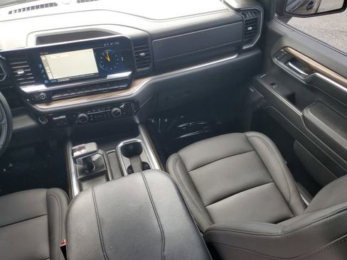 Used 2024 Chevrolet Silverado 1500 LT Trail Boss w/ Convenience Package II image 12