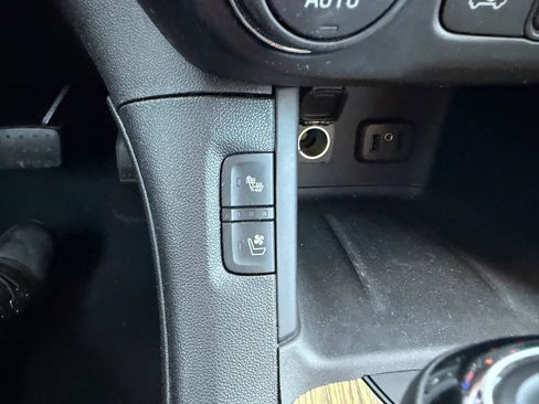 Used 2017 GMC Acadia Denali w/ Technology Package AWD/4WD image 28