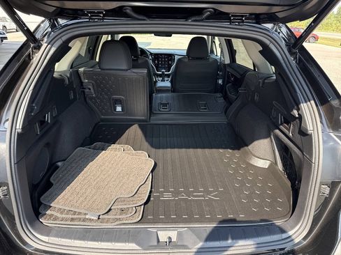 Used 2025 Subaru Outback Onyx Edition AWD/4WD image 25