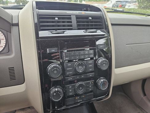 Used 2008 MAZDA Tribute i Sport FWD image 20