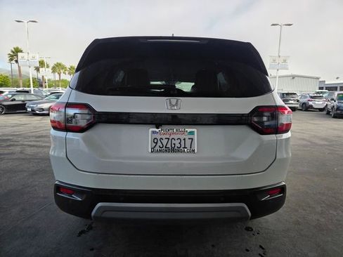 Certified 2025 Honda Pilot EX-L image 11