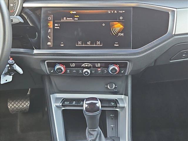 Used 2025 Audi Q3 2.0T Premium AWD/4WD image 14