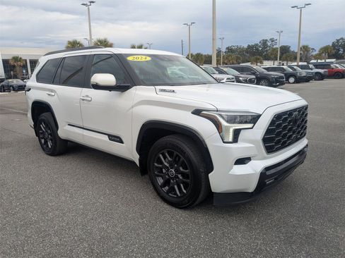 Used 2024 Toyota Sequoia Platinum image 2