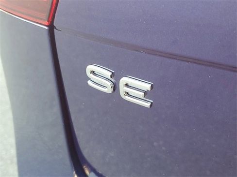 Certified 2023 Volkswagen Tiguan SE image 6