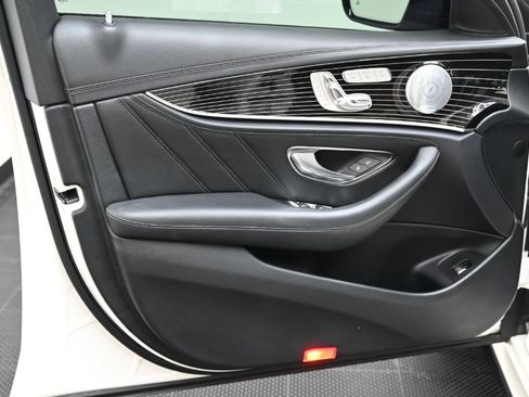 Used 2019 Mercedes-Benz E 63 AMG S image 18