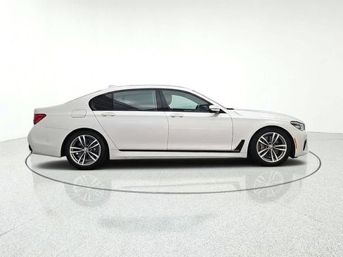 Used 2019 BMW 750i xDrive w/ Executive Package AWD/4WD image 7