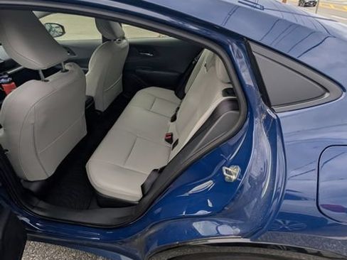 Used 2024 Toyota Prius XLE AWD/4WD image 11
