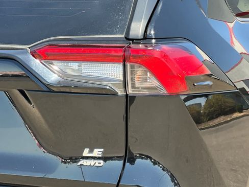 Certified 2024 Toyota RAV4 LE AWD/4WD image 31
