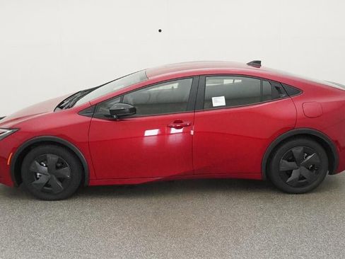 New 2026 Toyota Prius Plug-In Hybrid FWD image 36