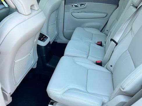 New 2026 Volvo XC90 T8 Ultra w/ Protection Package Premier image 7