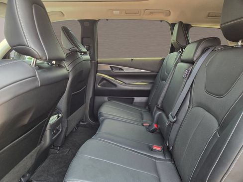 Used 2023 INFINITI QX60 Luxe w/ Cargo Package FWD image 14