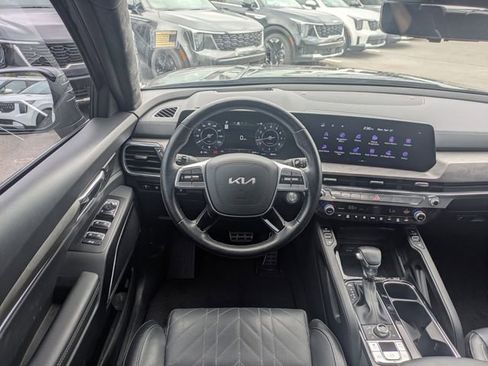 Used 2024 Kia Telluride SX Prestige X-Pro AWD/4WD image 17