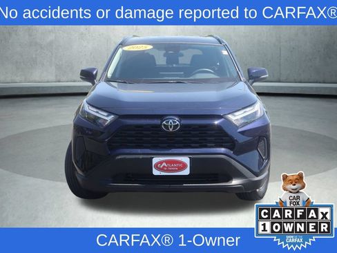 Used 2025 Toyota RAV4 XLE AWD/4WD image 2
