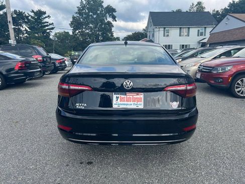 Used 2019 Volkswagen Jetta SE w/ Cold Weather Package FWD image 7