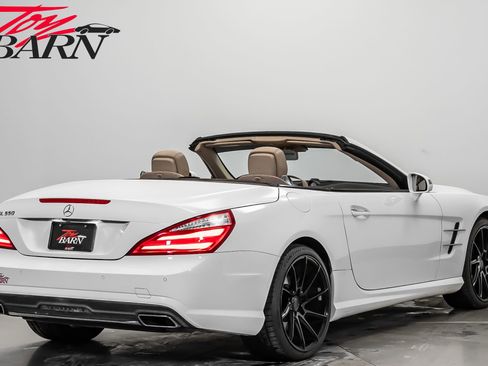 Used 2015 Mercedes-Benz SL 550 image 5