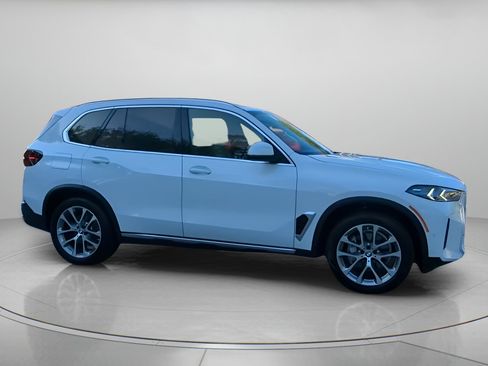 Used 2025 BMW X5 xDrive40i w/ Premium Package AWD/4WD image 33
