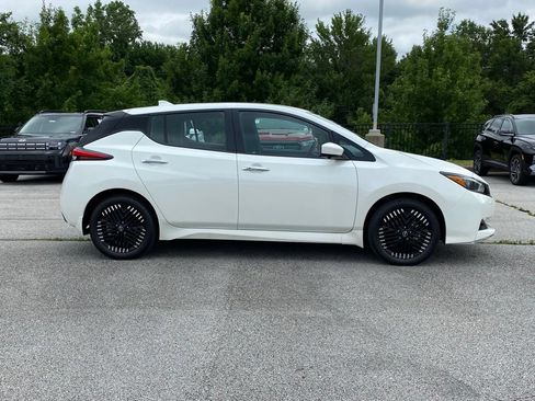 Used 2023 Nissan Leaf SV Plus FWD image 8