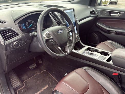 Used 2022 Ford Edge Titanium w/ Equipment Group 301A AWD/4WD image 14